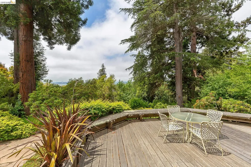 1542 Hawthorne Terrace Berkeley CA 94708