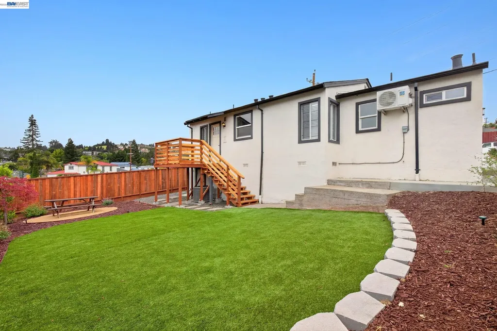 3447 Seven Hills Road Castro Valley CA 94546