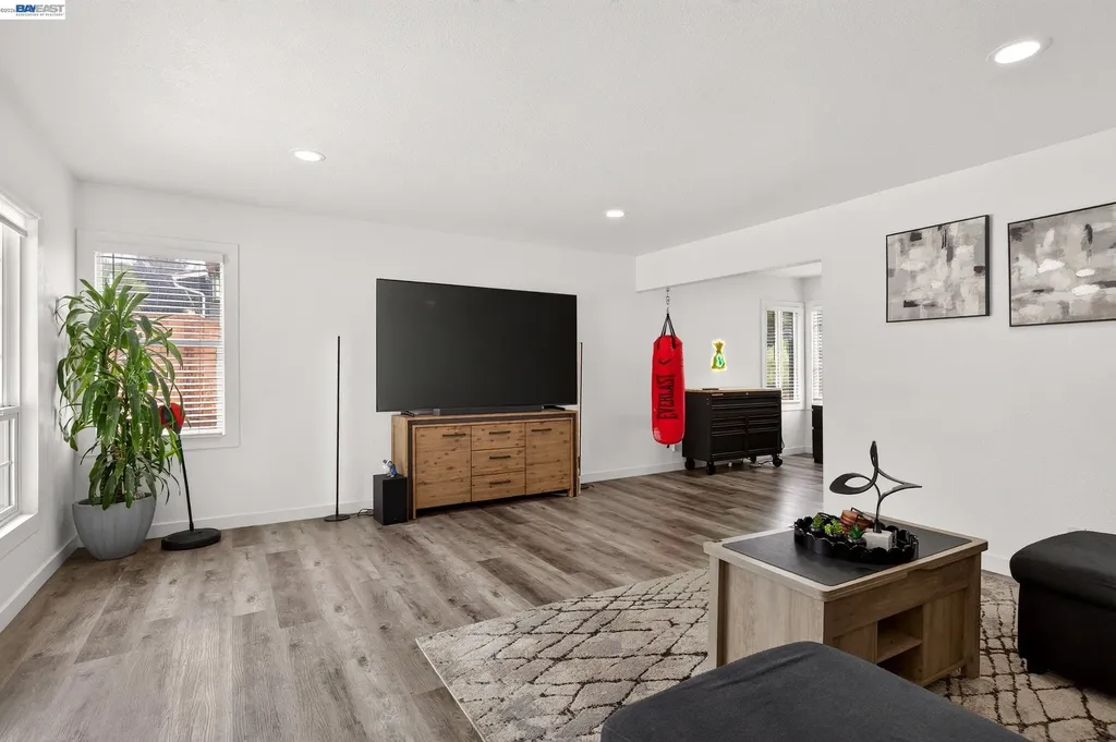 3447 Seven Hills Road Castro Valley CA 94546
