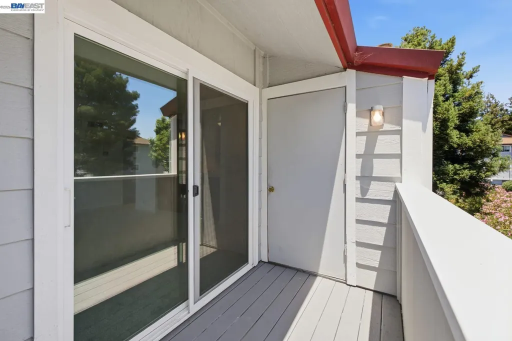 620 River Oak Way Hayward CA 94544