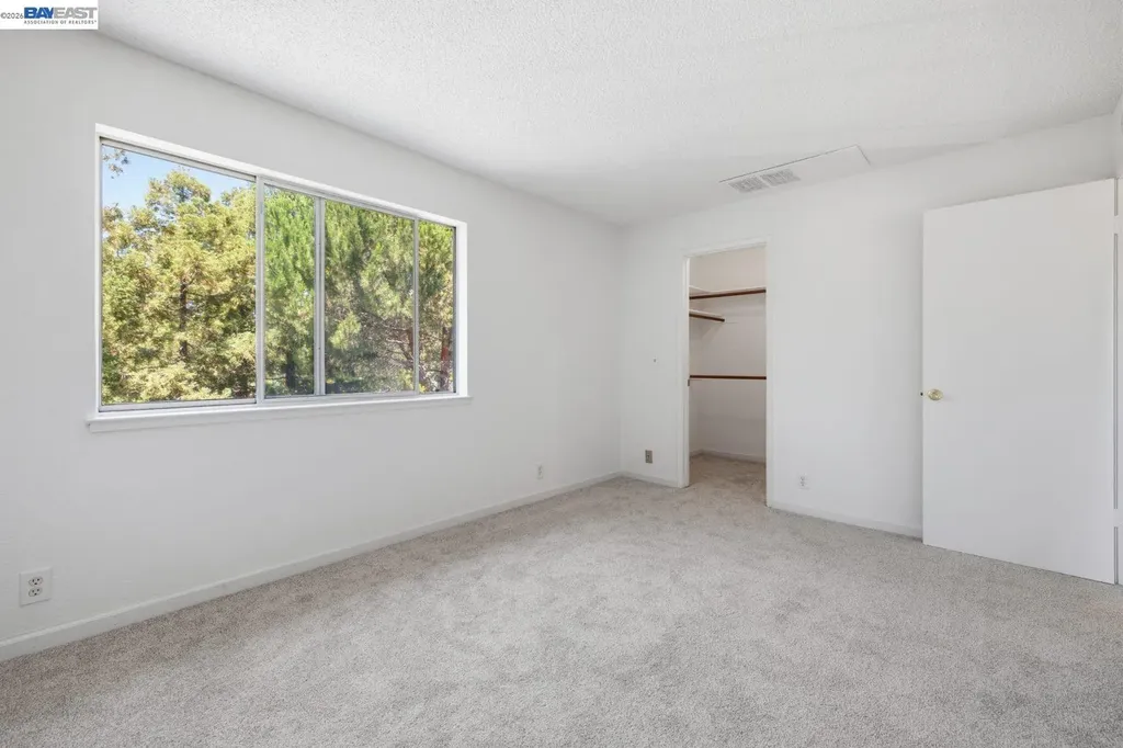 620 River Oak Way Hayward CA 94544