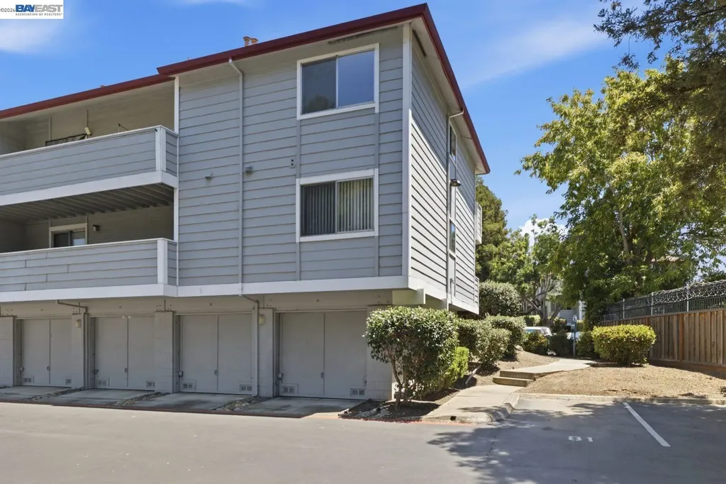 620 River Oak Way Hayward CA 94544