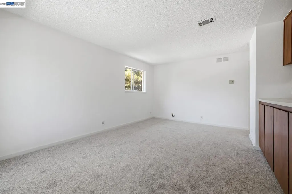 620 River Oak Way Hayward CA 94544