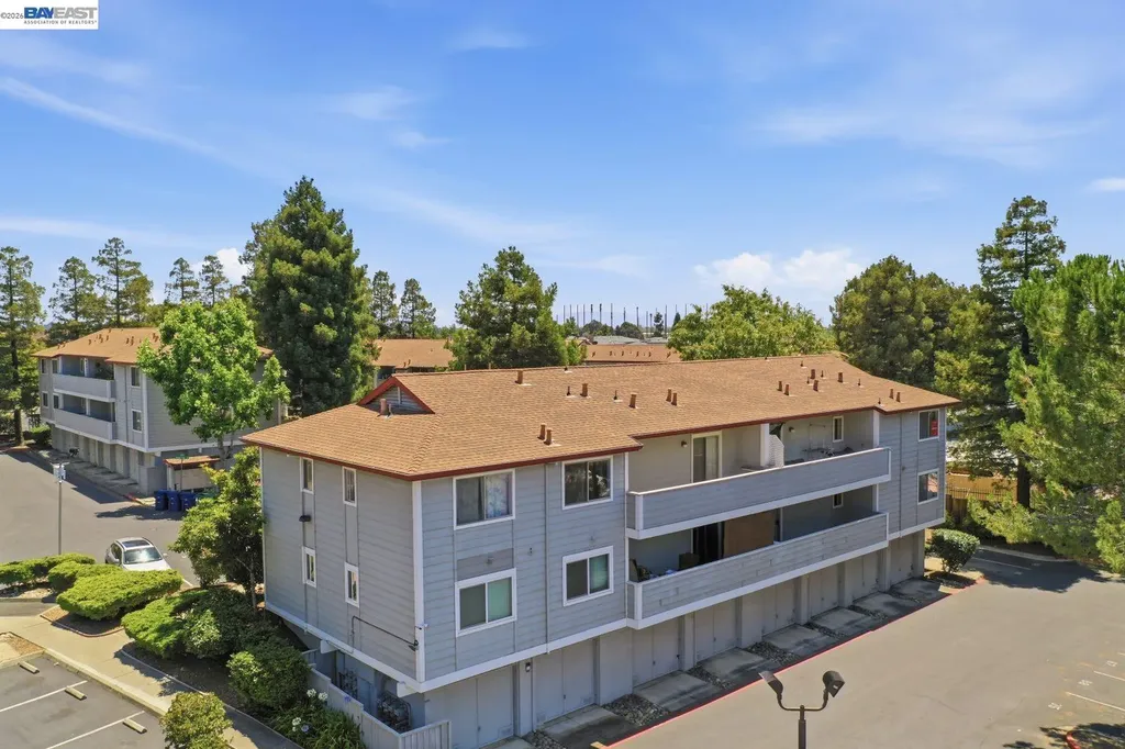 620 River Oak Way Hayward CA 94544