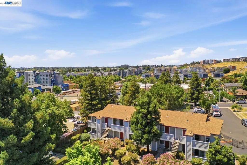 620 River Oak Way Hayward CA 94544