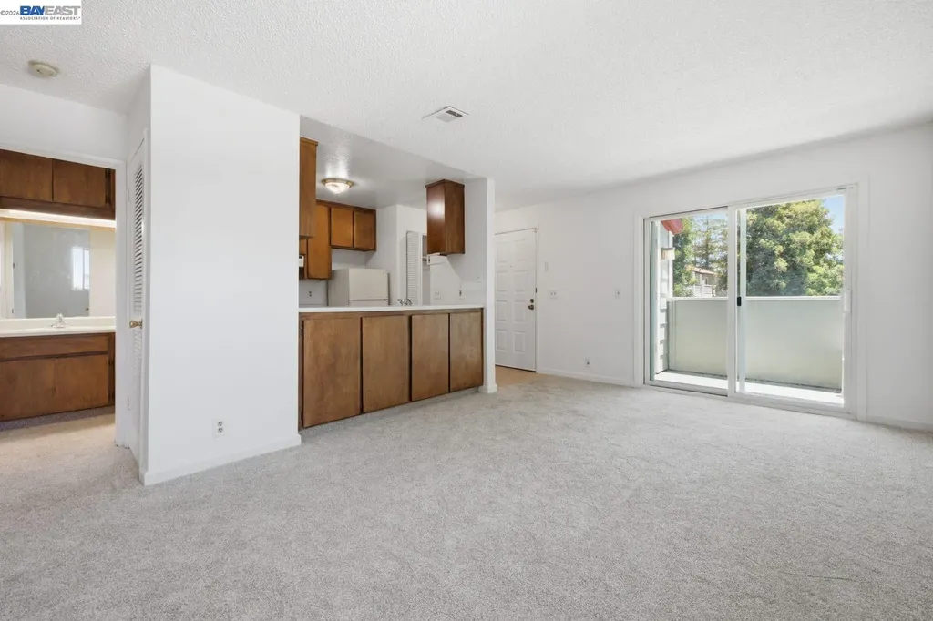 620 River Oak Way Hayward CA 94544