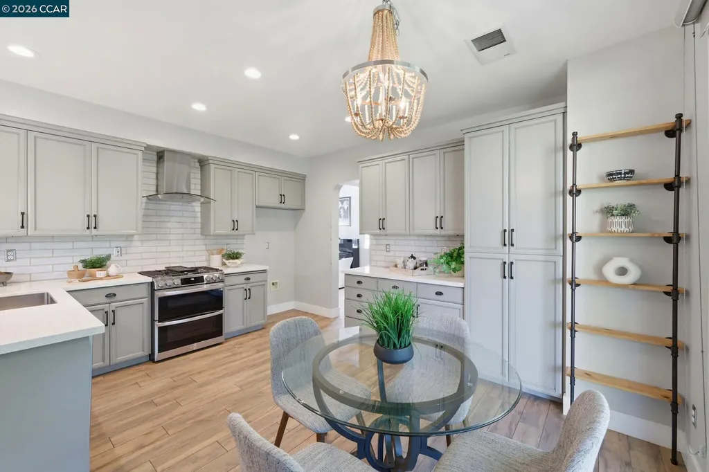2037 Newton Brentwood CA 94513