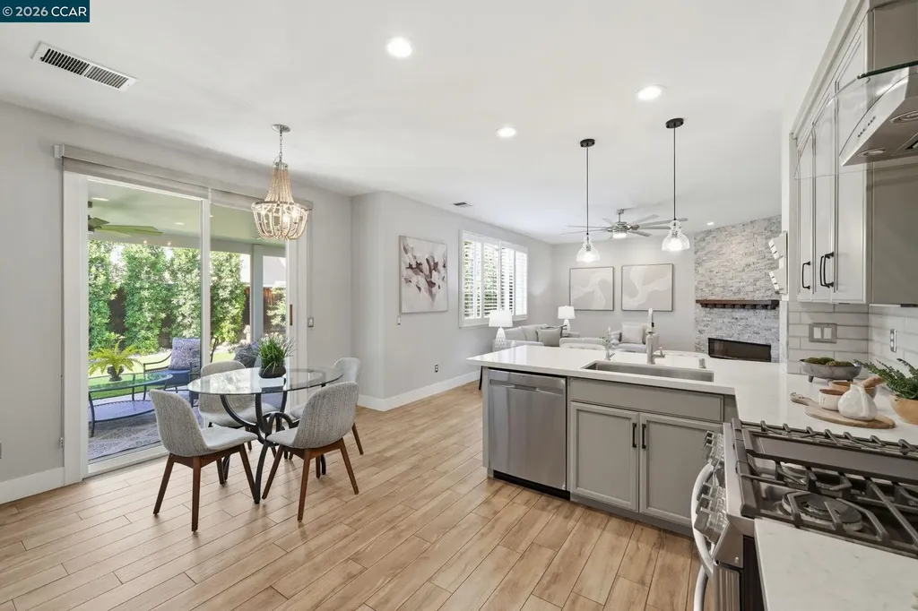 2037 Newton Brentwood CA 94513