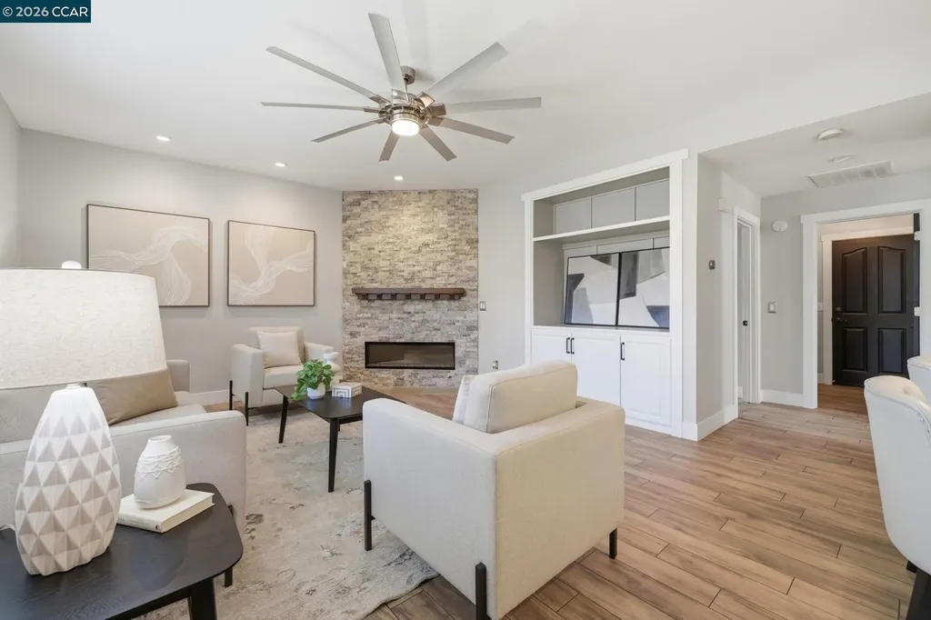 2037 Newton Brentwood CA 94513
