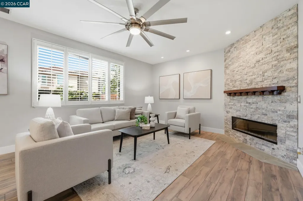2037 Newton Brentwood CA 94513