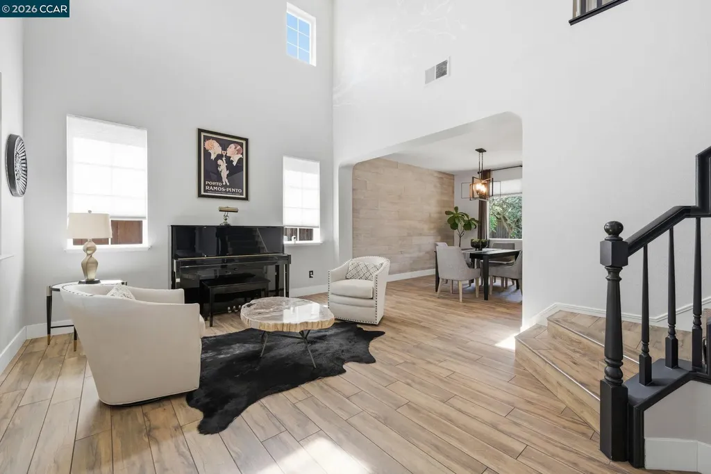 2037 Newton Brentwood CA 94513