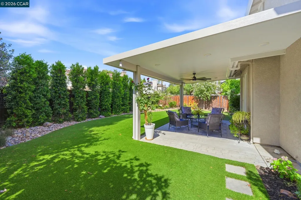 2037 Newton Brentwood CA 94513