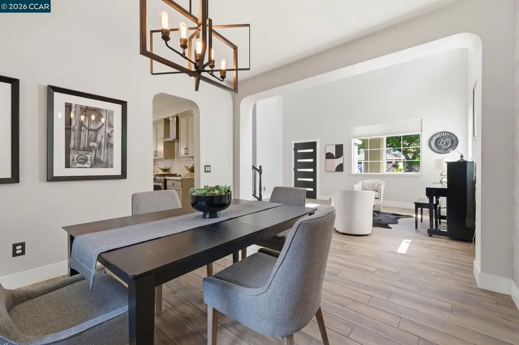 2037 Newton Brentwood CA 94513