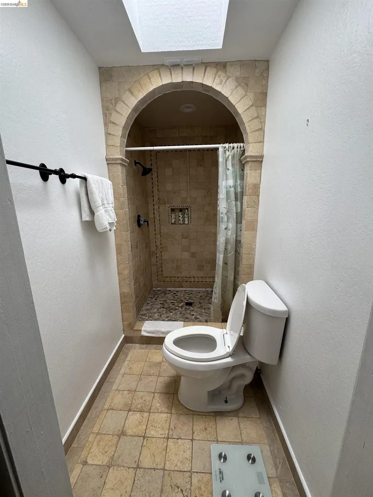 890 Hawthorne Drive Walnut Creek CA 94596