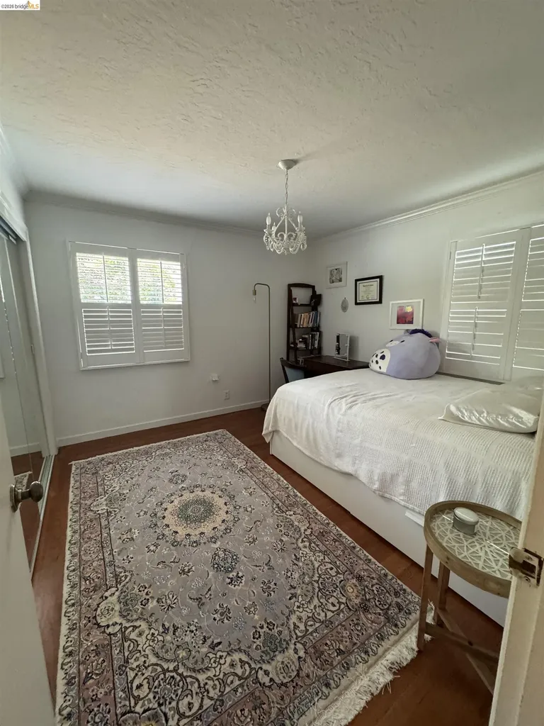 890 Hawthorne Drive Walnut Creek CA 94596