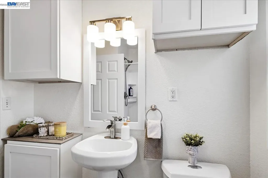 4231 Somerset Avenue Castro Valley CA 94546