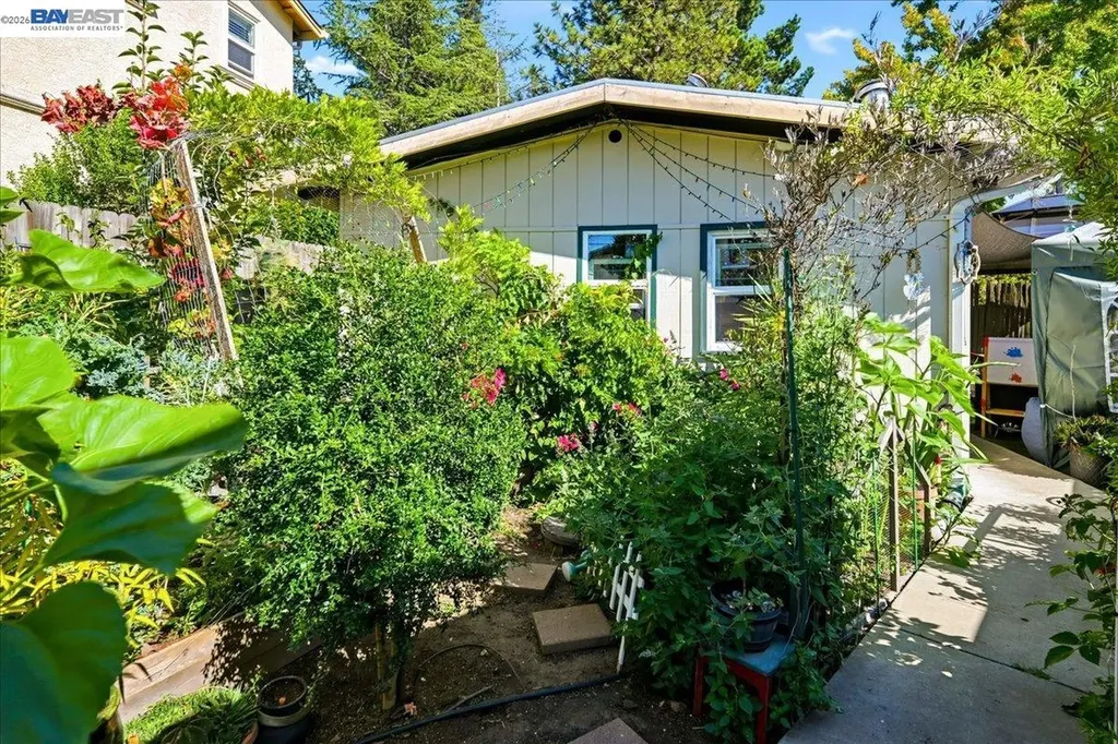 4231 Somerset Avenue Castro Valley CA 94546