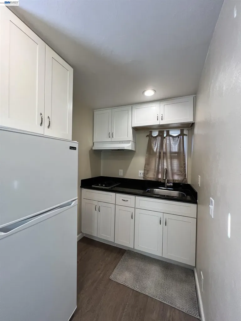 4231 Somerset Avenue Castro Valley CA 94546