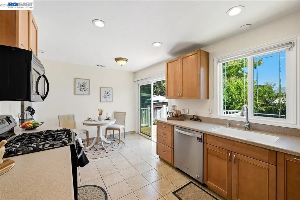 4231 Somerset Avenue Castro Valley CA 94546