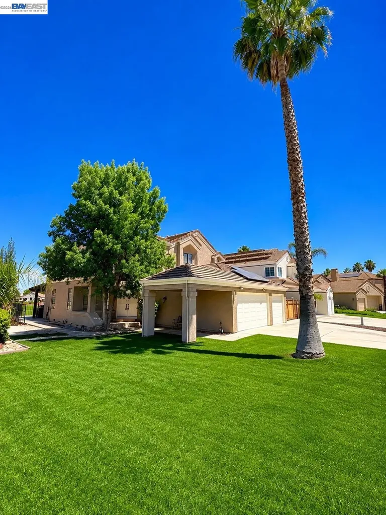 1915 Edgeview Way Discovery Bay CA 94505
