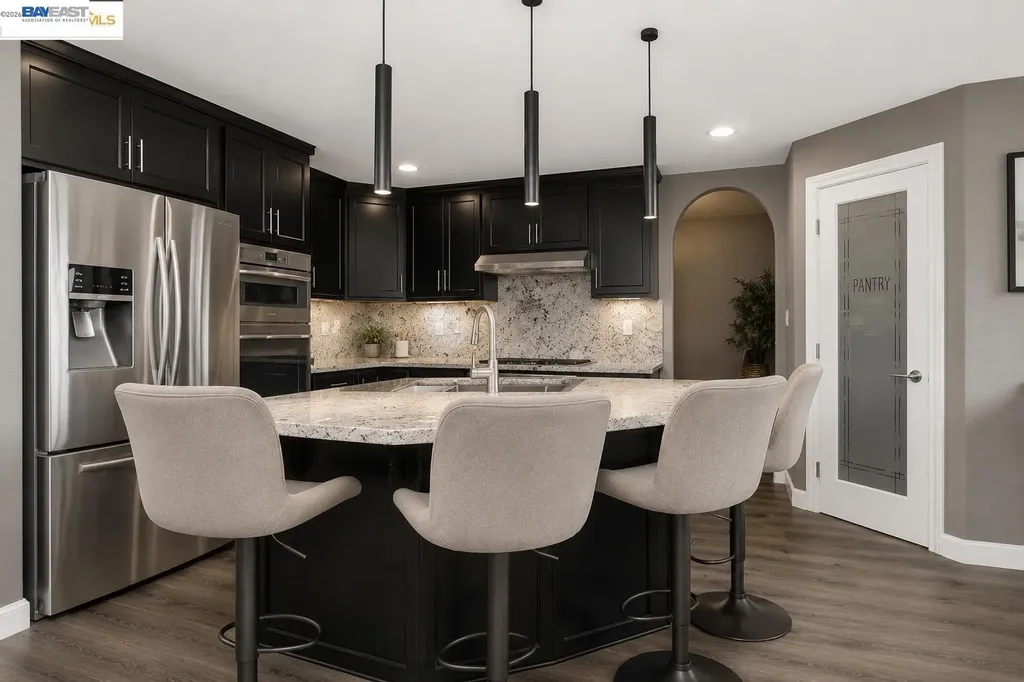 1915 Edgeview Way Discovery Bay CA 94505
