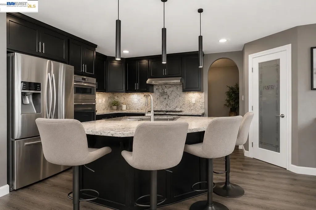 1915 Edgeview Way Discovery Bay CA 94505
