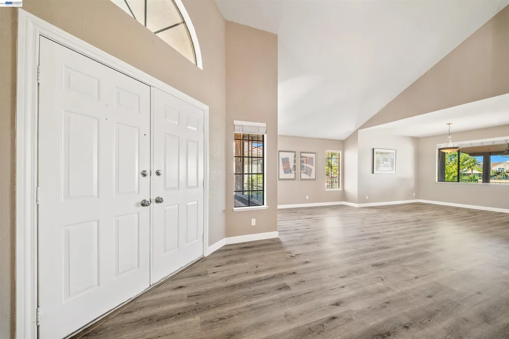 1915 Edgeview Way Discovery Bay CA 94505