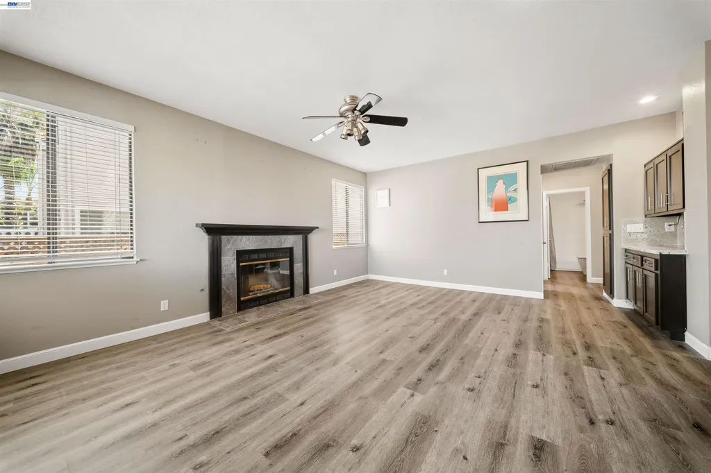 1915 Edgeview Way Discovery Bay CA 94505
