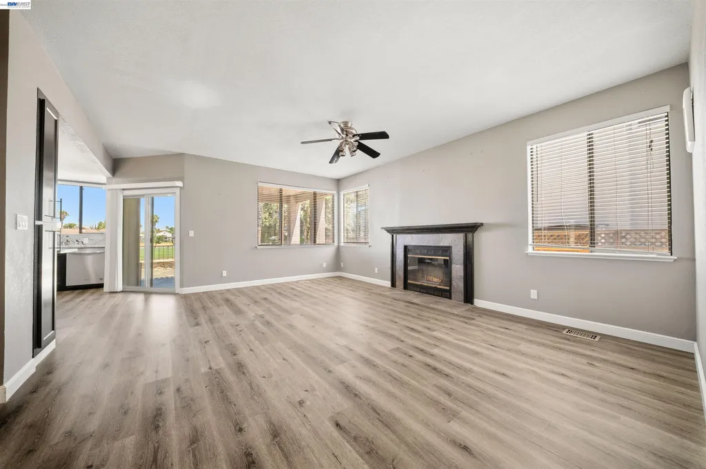 1915 Edgeview Way Discovery Bay CA 94505