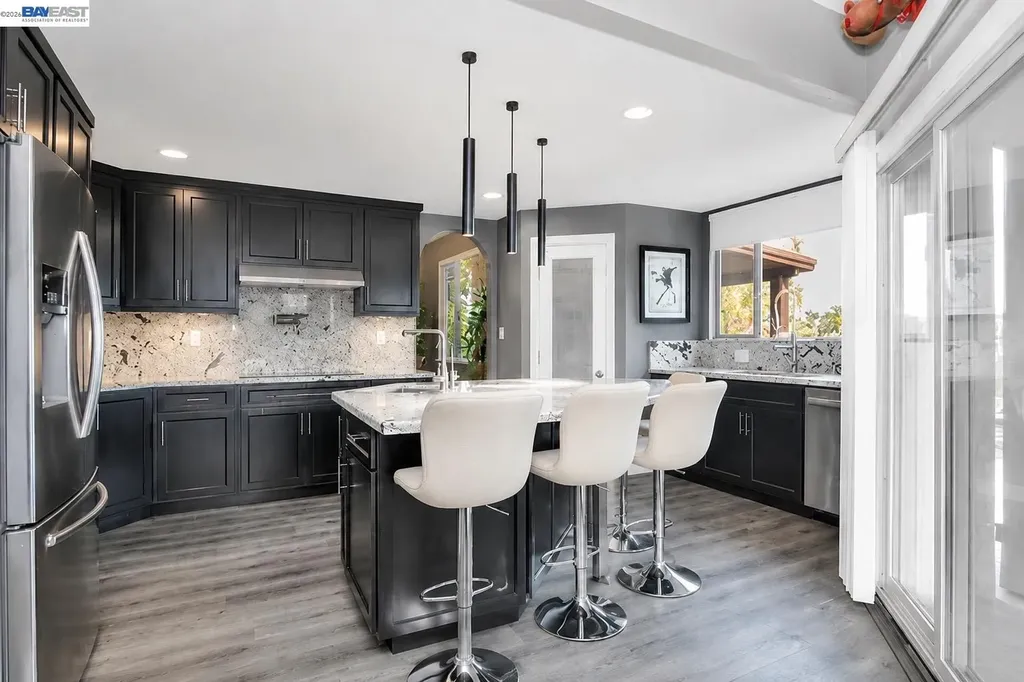 1915 Edgeview Way Discovery Bay CA 94505