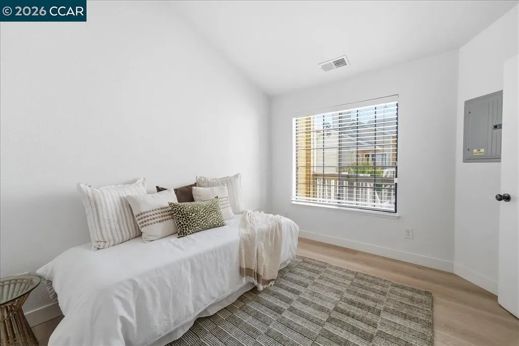 1110 Devonwood Hercules CA 94547