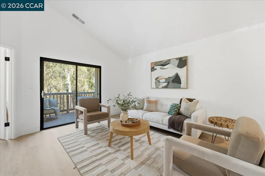 1110 Devonwood Hercules CA 94547