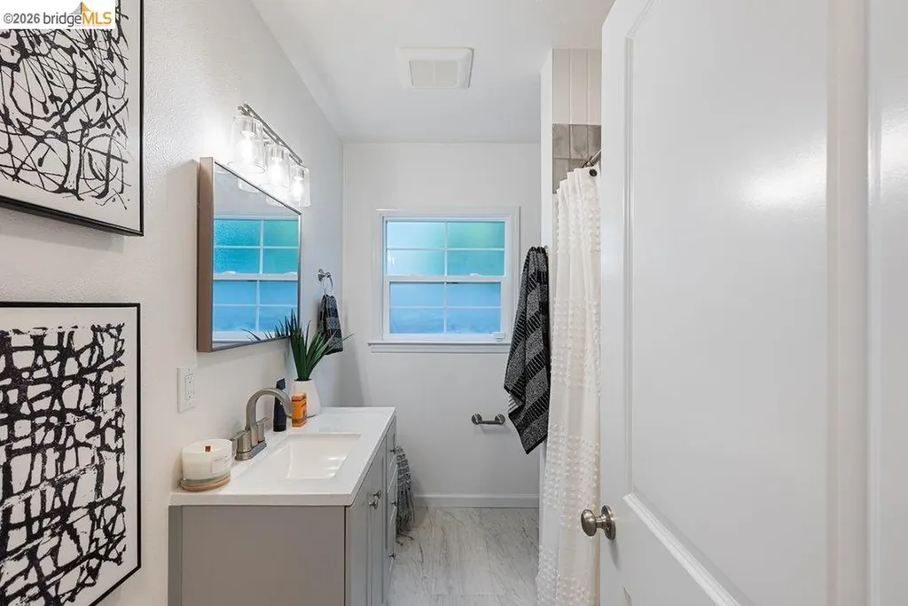 3311 Kingsland Avenue Oakland CA 94619