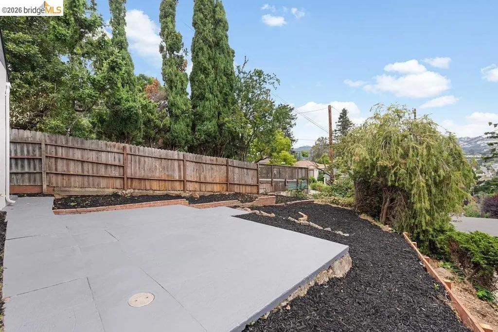 3311 Kingsland Avenue Oakland CA 94619