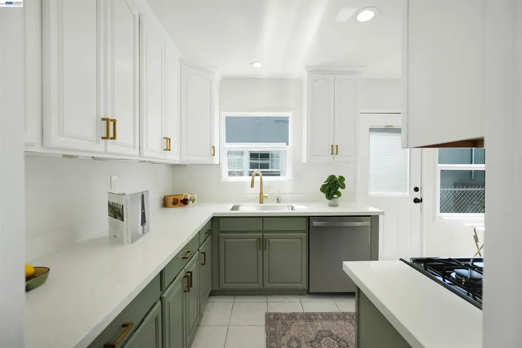 945 62nd Street Oakland CA 94608