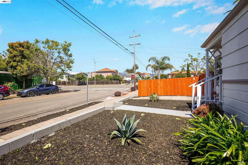 945 62nd Street Oakland CA 94608