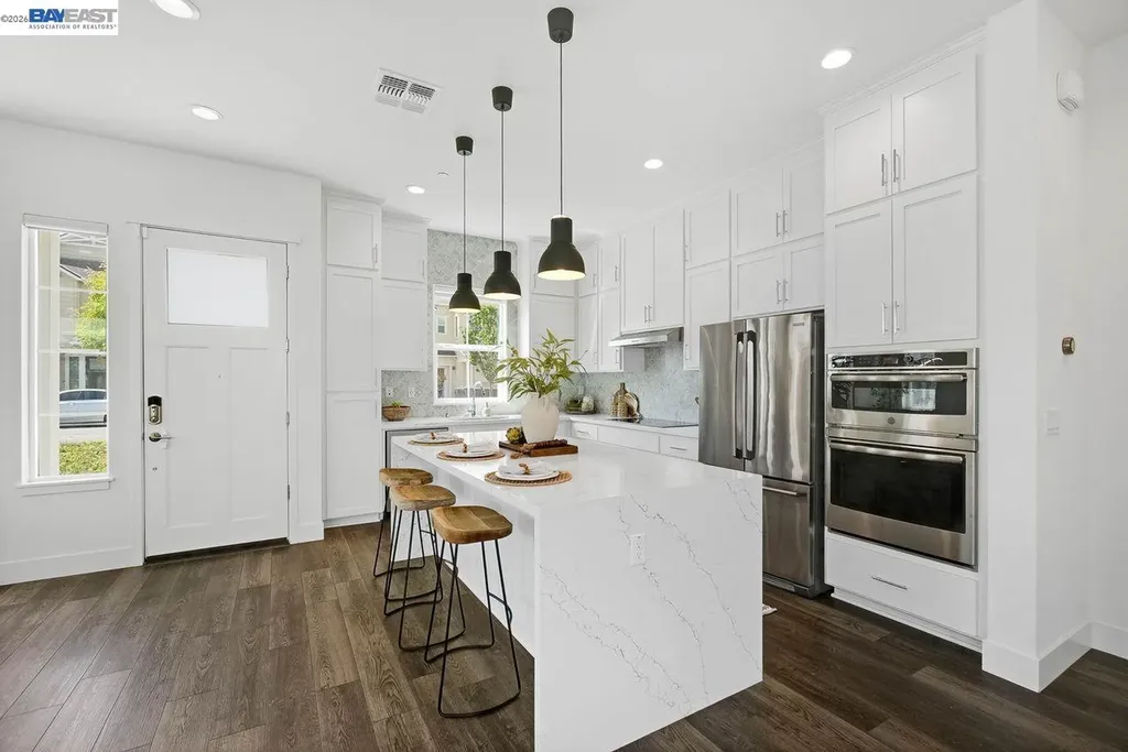 8315 Bluff Way Newark CA 94560