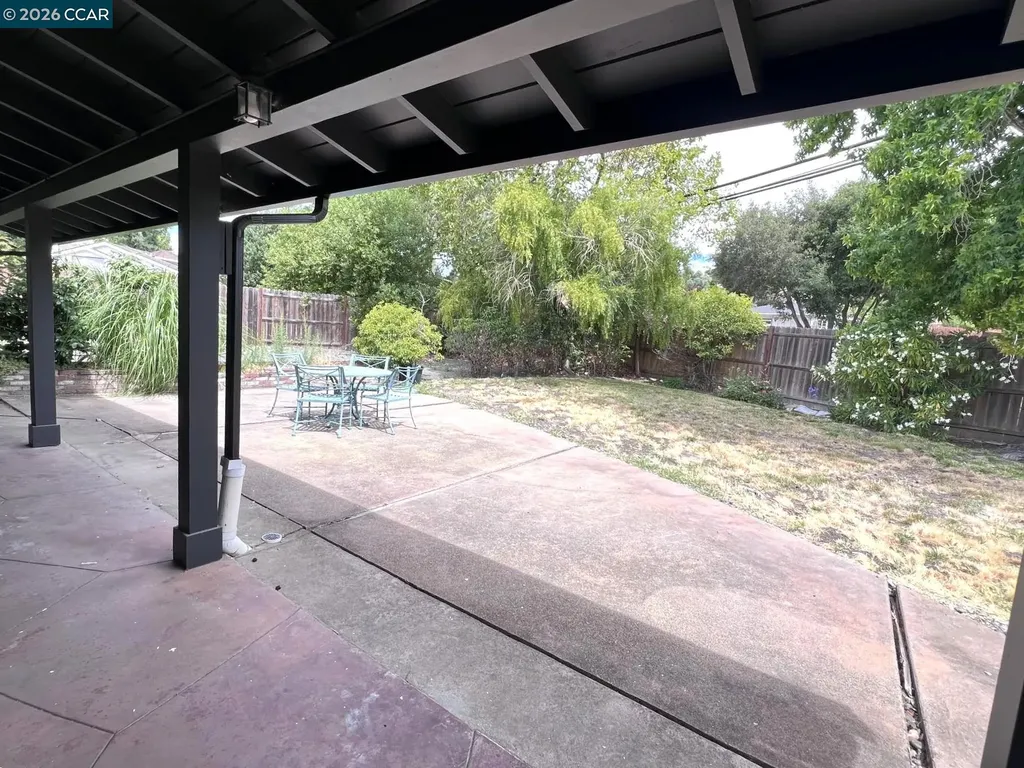 2 Estabueno Drive Orinda CA 94563