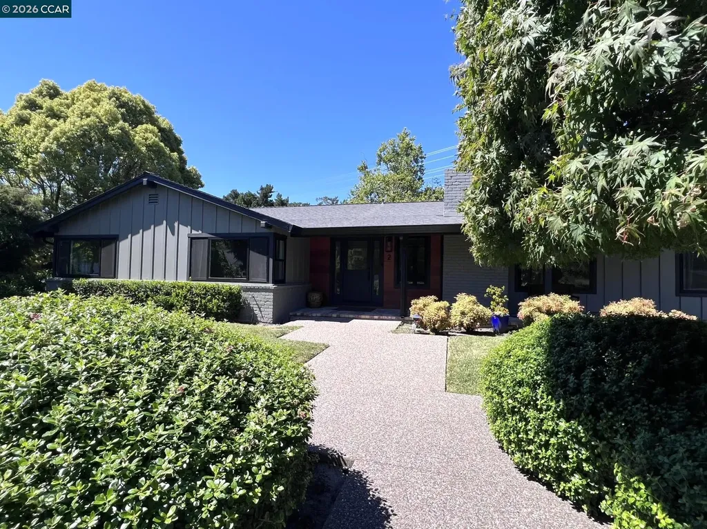 2 Estabueno Drive Orinda CA 94563