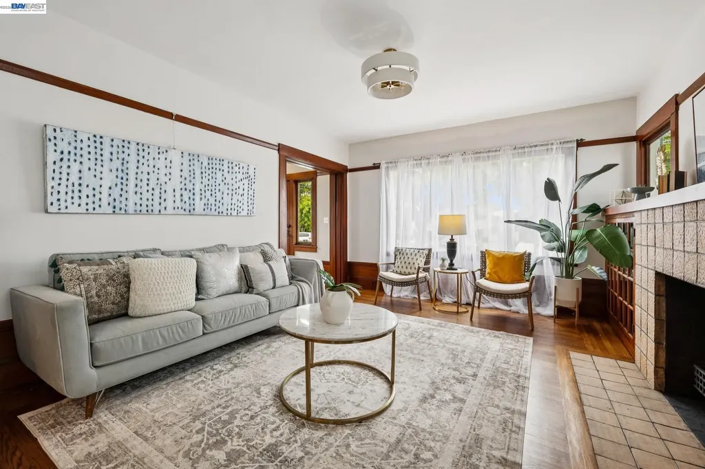 1827 Santa Clara Avenue Alameda CA 94501