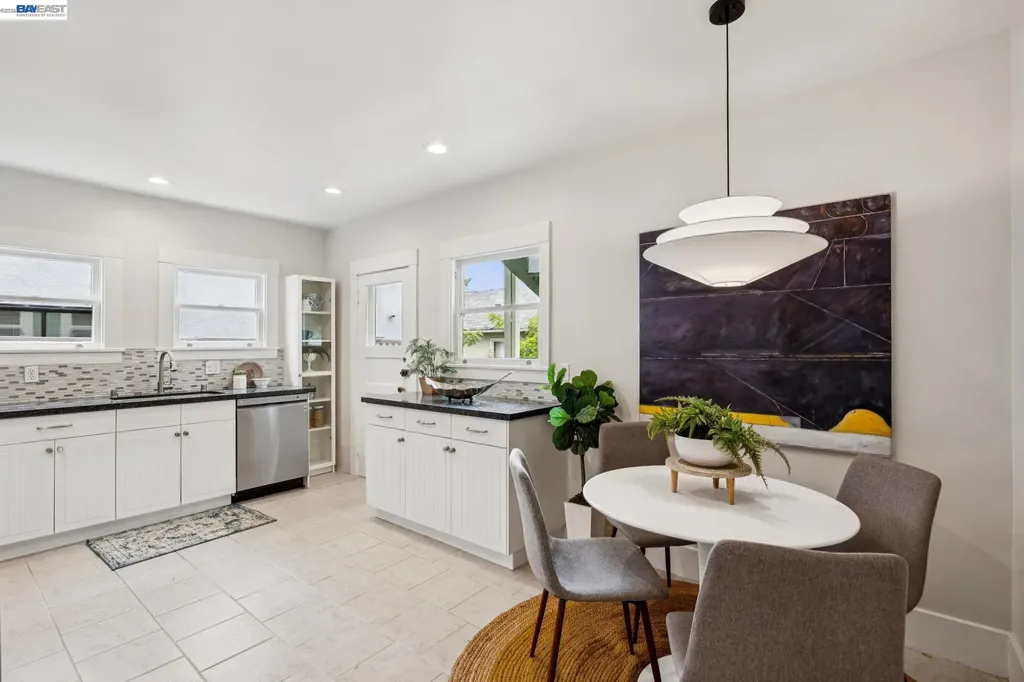 1827 Santa Clara Avenue Alameda CA 94501