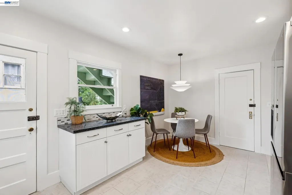 1827 Santa Clara Avenue Alameda CA 94501