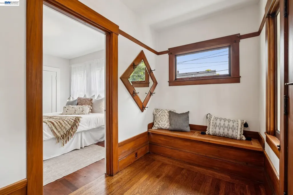1827 Santa Clara Avenue Alameda CA 94501