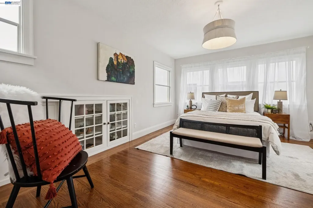 1827 Santa Clara Avenue Alameda CA 94501