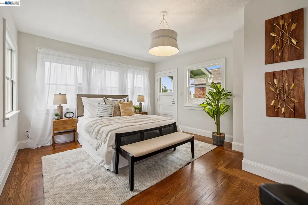 1827 Santa Clara Avenue Alameda CA 94501