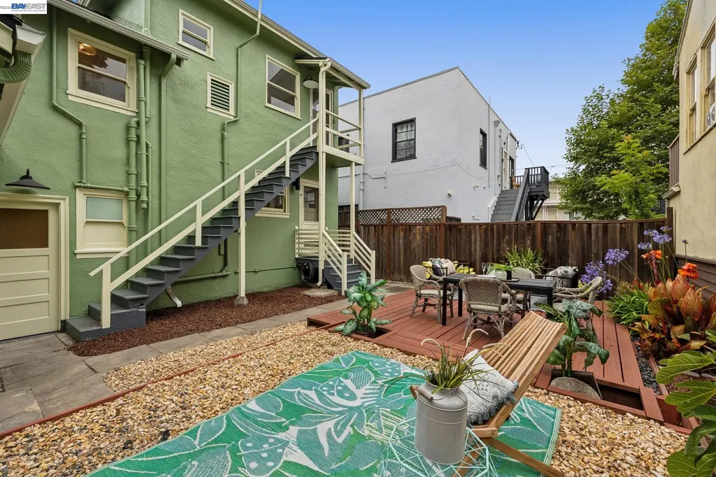 1827 Santa Clara Avenue Alameda CA 94501