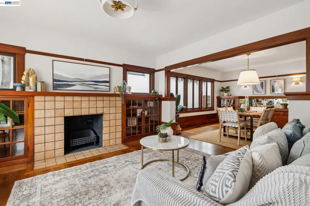 1827 Santa Clara Avenue Alameda CA 94501