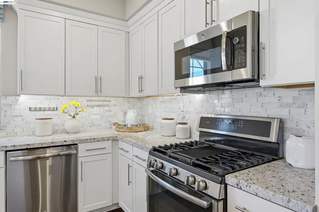 8625 Seawind Way Newark CA 94560
