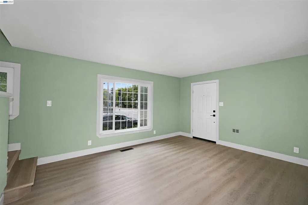 13556 Bancroft Avenue San Leandro CA 94578