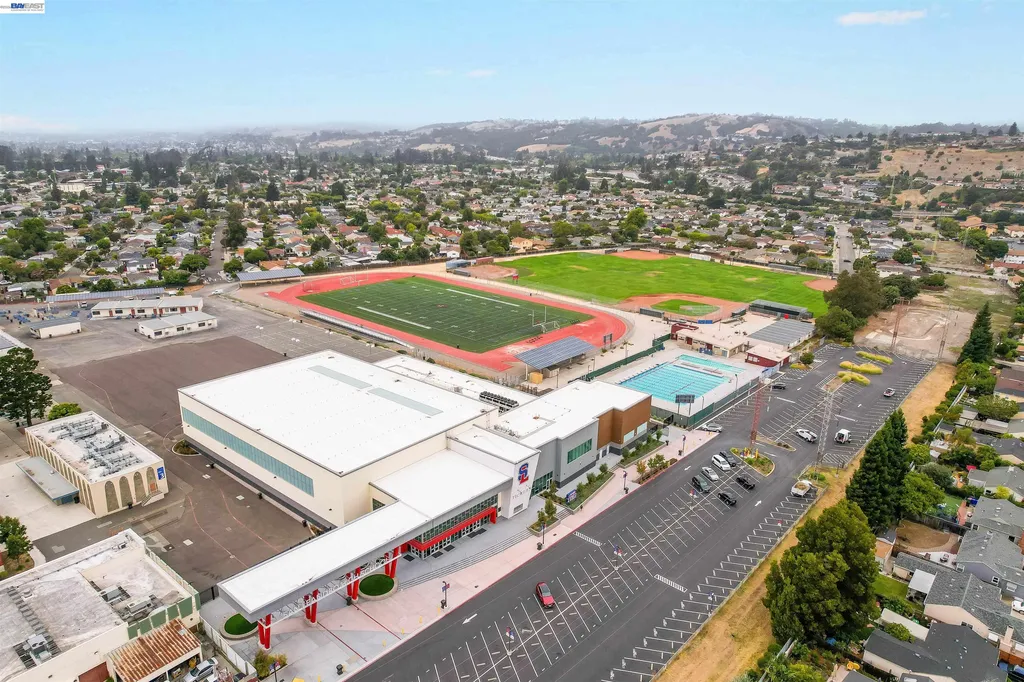 13556 Bancroft Avenue San Leandro CA 94578